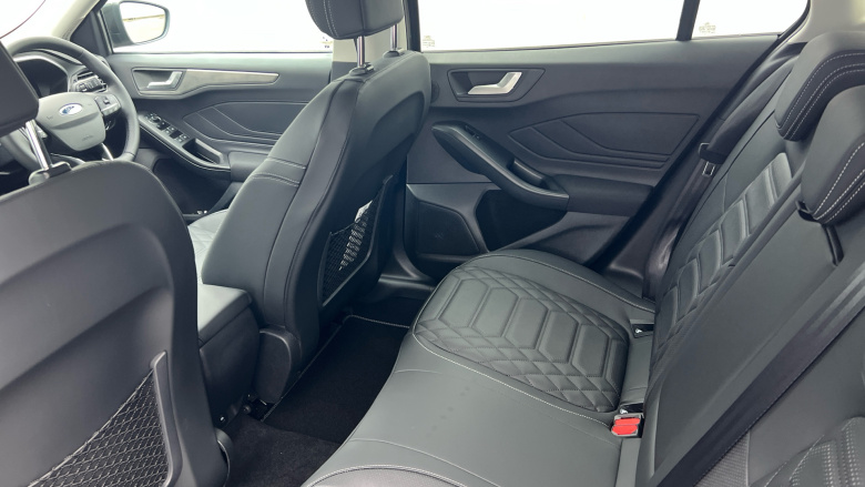 Ford Focus 1.0 EcoBoost Hybrid mHEV 155 Titanium X 5dr Auto Petrol Estate